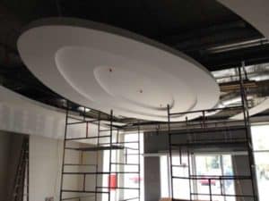 Prefabrykaty-z-płyty-GK-sufity-podwieszane-Szemebka-1-600x450
